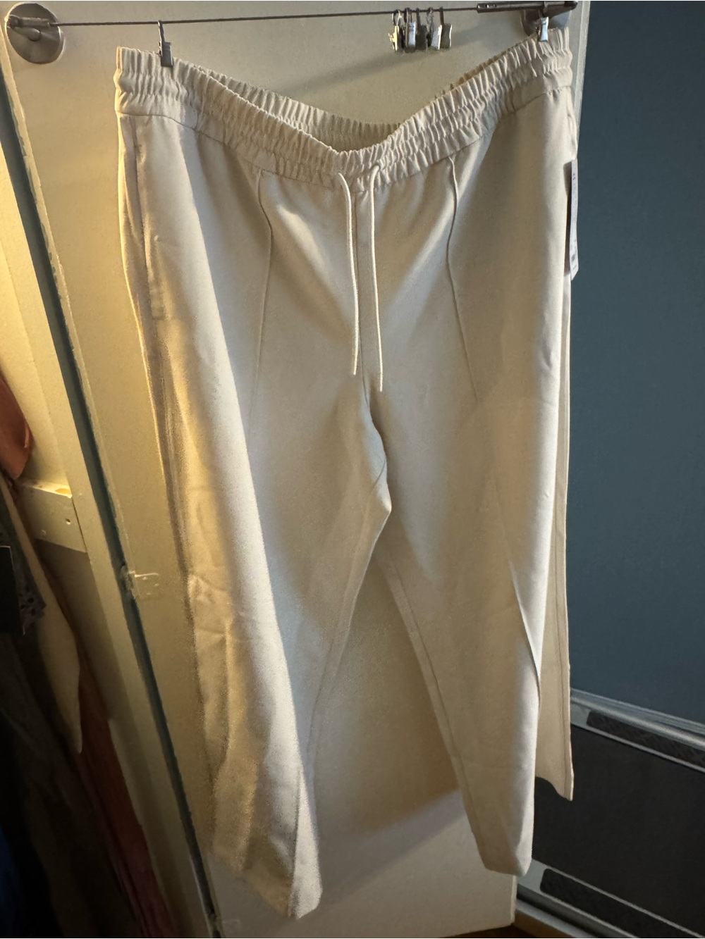 Athleta Women’s Endeavor Relaxed Pants